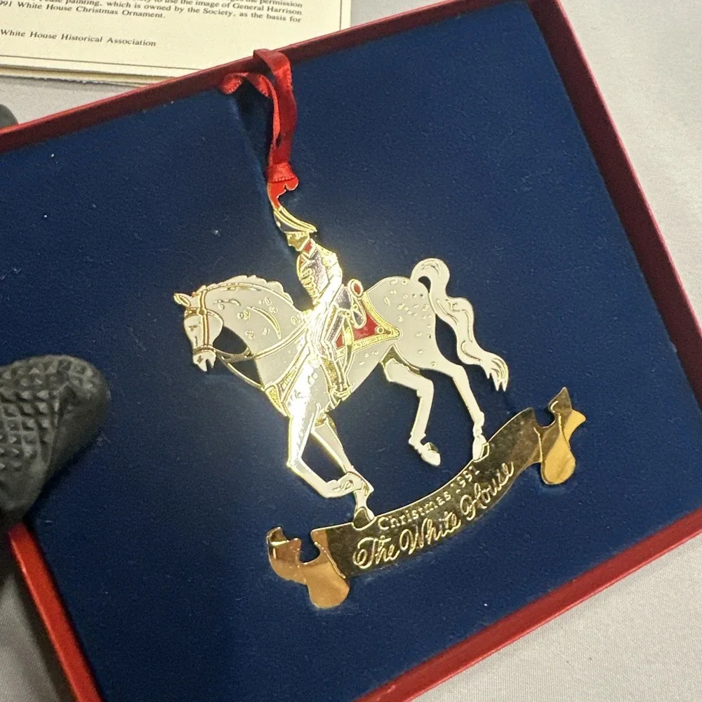 White House Historical Association 1991 Christmas Ornament Certificate & Box